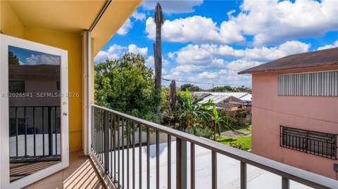 4390 W 12th Ln 18B, Hialeah FL - photo 8 of 24