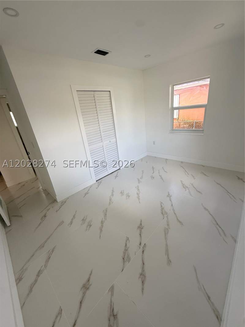 4 bedroom SingleFamilyResidence at 15551 NW 29 ter, highlands, Miami Gardens — photo 5