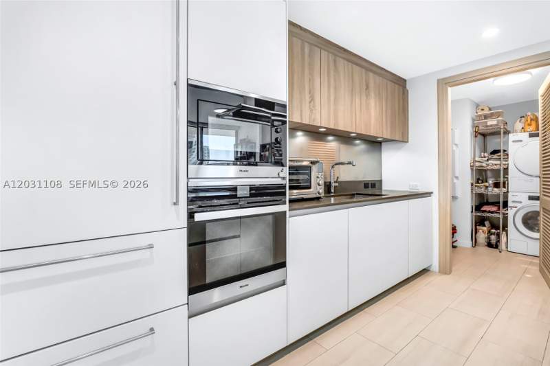 2 bedroom Condominium at 1000 Brickell Plz 4609, Brickell Flatiron Condo, Miami — photo 2