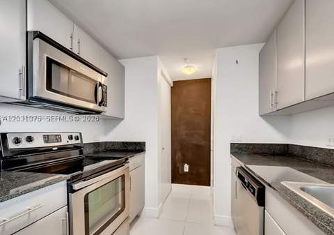 1871 NW S River Dr 1606, Miami FL - photo 6 of 31