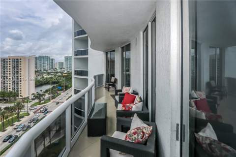 15811 Collins Ave 1105, Sunny Isles Beach FL - photo 15 of 32