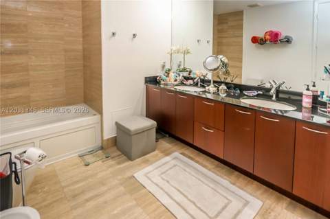 15811 Collins Ave 1105, Sunny Isles Beach FL - photo 24 of 32