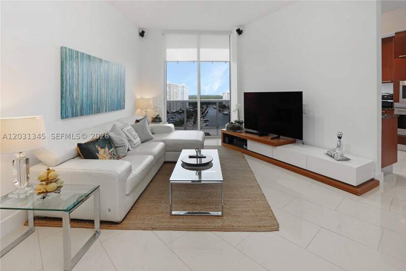 2 bedroom Condominium at 15811 Collins Ave 1105, Tdr Tower III Condo, Sunny Isles Beach — photo 4