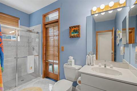 8200 SW 182nd St, Palmetto Bay FL - photo 13 of 32
