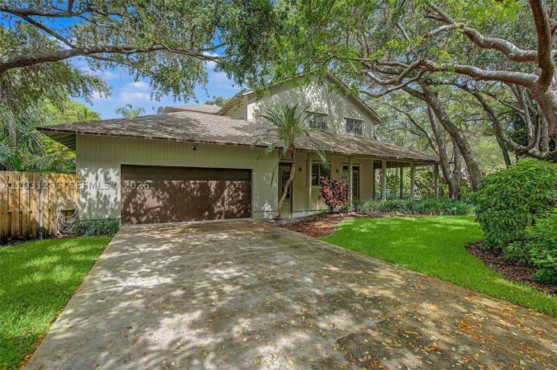 4 bedroom SingleFamilyResidence at 8200 SW 182nd St, Wendan Sub, Palmetto Bay — photo 3