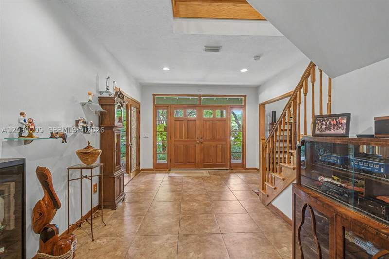 4 bedroom SingleFamilyResidence at 8200 SW 182nd St, Wendan Sub, Palmetto Bay — photo 4