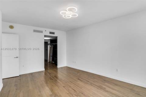 1750 N Bayshore Dr 4414, Miami FL - photo 10 of 37