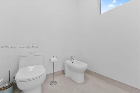 6750 NW 103rd Ave, Doral FL - photo 15 of 46