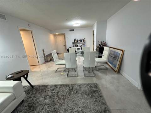 6039 Collins Ave 728, Miami Beach FL - photo 15 of 42
