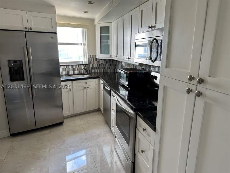 2 bedroom Condominium at 6039 Collins Ave 728, Maison Grande Condo, Miami Beach — photo 2
