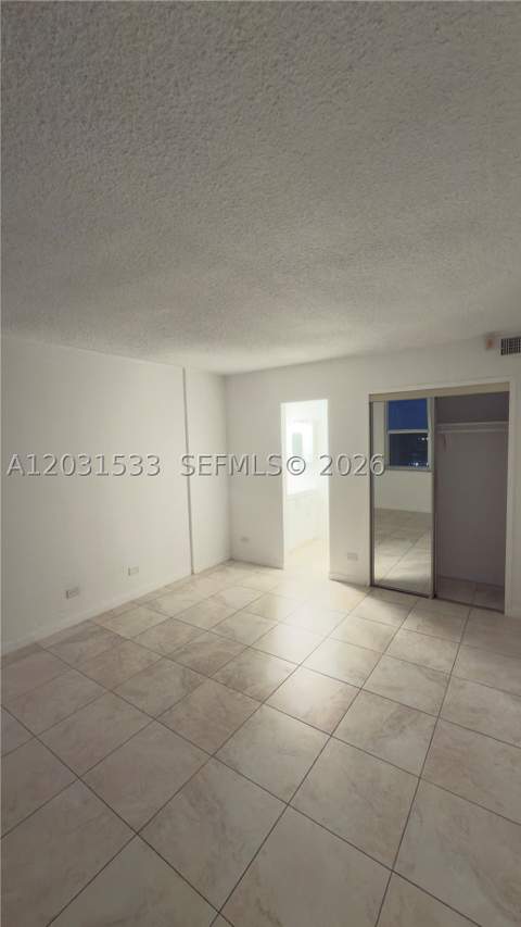 3660 NE 166th St 805, North Miami Beach FL - photo 13 of 17