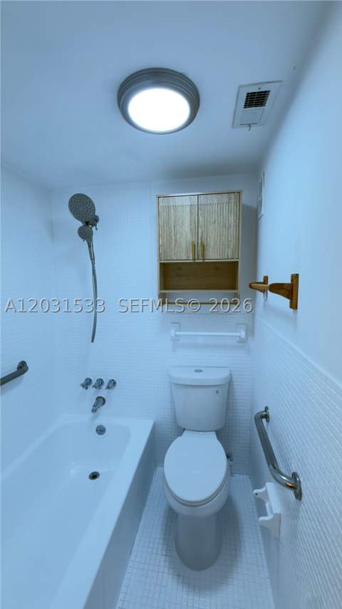 3660 NE 166th St 805, North Miami Beach FL - photo 15 of 17