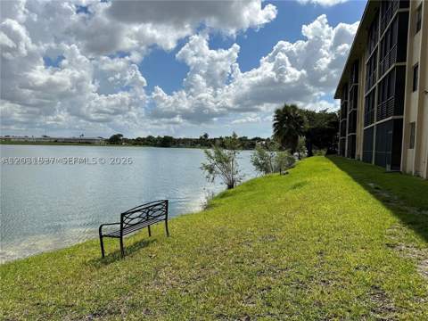 601 Ives Dairy Rd 401-8, Miami FL - photo 24 of 63