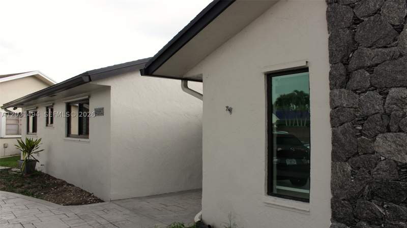 4 bedroom SingleFamilyResidence at 14680 SW 107th Ter, Ramas Of Kendall, Miami — photo 5