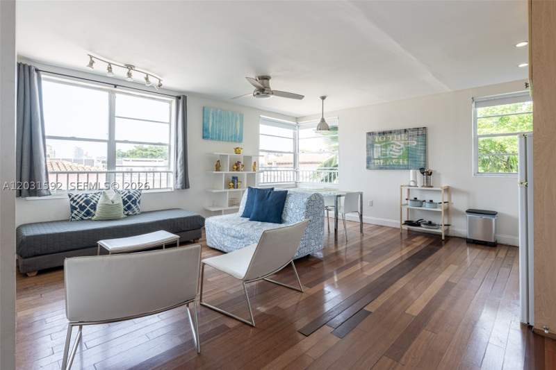 1 bedroom Condominium at 420 15th St 307, South Beach Hudson Condo, Miami Beach — photo 3
