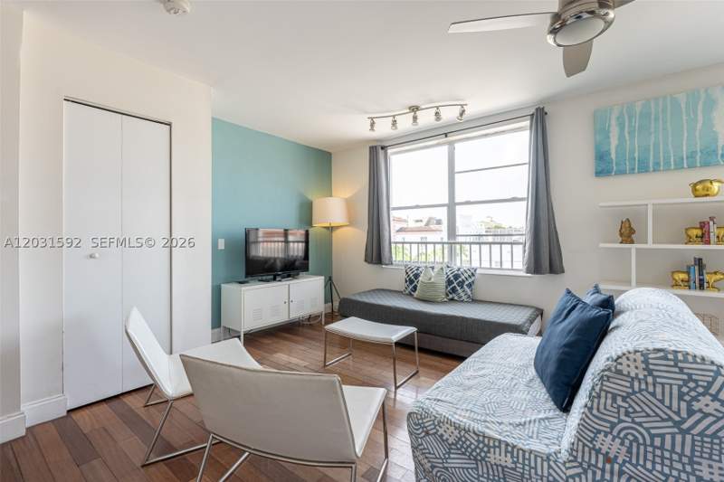 1 bedroom Condominium at 420 15th St 307, South Beach Hudson Condo, Miami Beach — photo 5