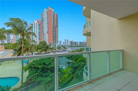 3340 NE 190th St 503, Aventura FL - photo 7 of 30