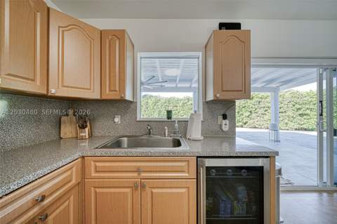 10600 SW 80th Ct, Miami FL - photo 8 of 34