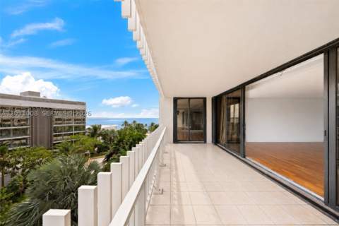 3 Grove Isle Dr C605, Miami FL - photo 16 of 39
