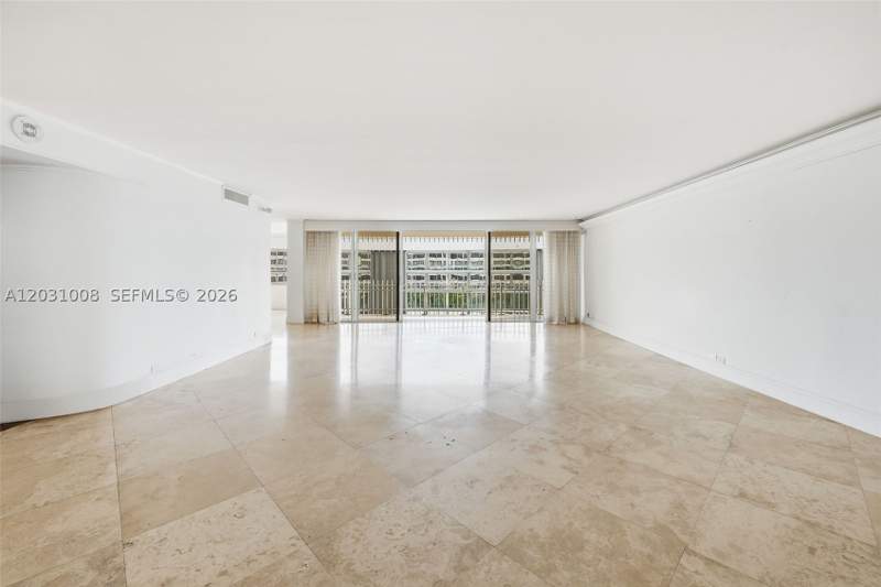 3 bedroom Condominium at 3 Grove Isle Dr C605, Grove Isle Condo, Miami — photo 4