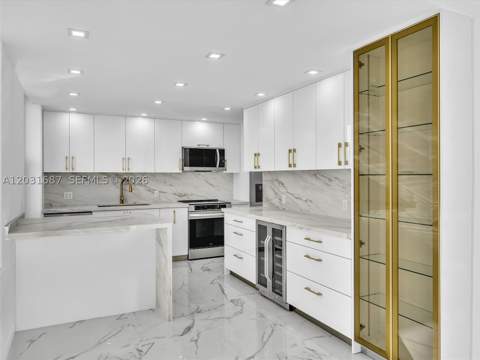 230 174th St 712, Sunny Isles Beach FL - photo 13 of 62