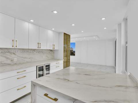 230 174th St 712, Sunny Isles Beach FL - photo 15 of 62