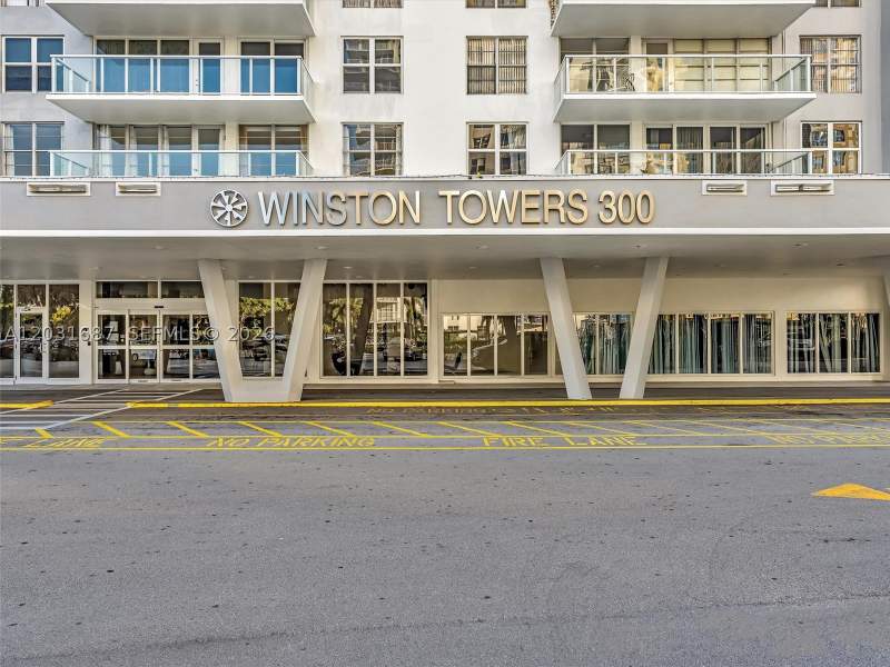 2 bedroom Condominium at 230 174th St 712, Winston Tower 300 Condo, Sunny Isles Beach — photo 2