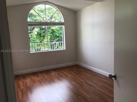 15780 SW 106th Ter 306, Miami FL - photo 17 of 21