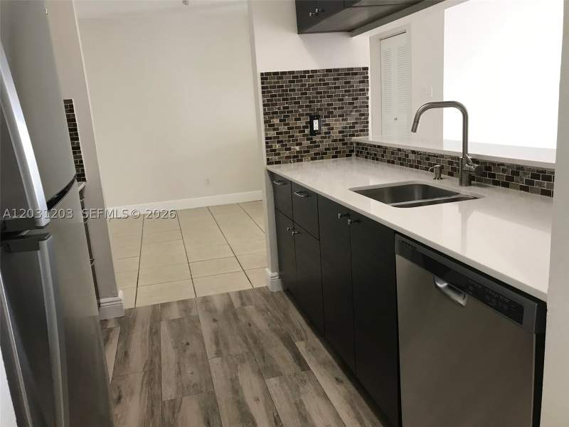 2 bedroom Condominium at 15780 SW 106th Ter 306, Royal Palm Place, Miami — photo 5