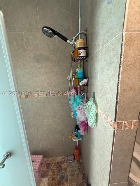 10030 SW 213th Ter, Cutler Bay FL - photo 19 of 28