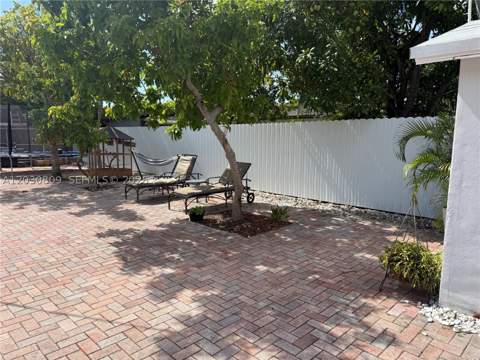 10030 SW 213th Ter, Cutler Bay FL - photo 24 of 28