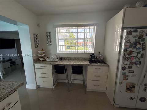 10030 SW 213th Ter, Cutler Bay FL - photo 6 of 28