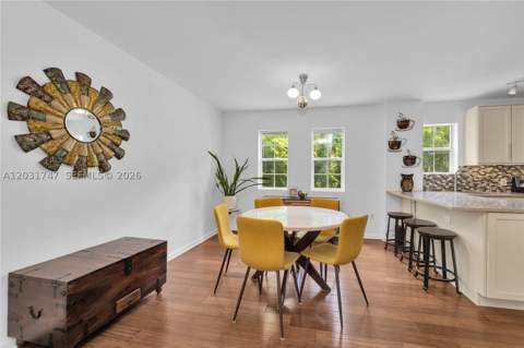 2850 Coconut Ave 15, Miami FL - photo 12 of 32