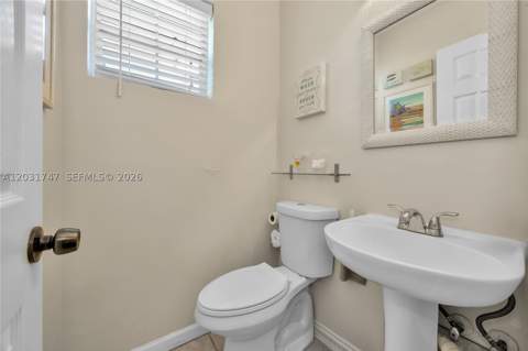 2850 Coconut Ave 15, Miami FL - photo 18 of 32