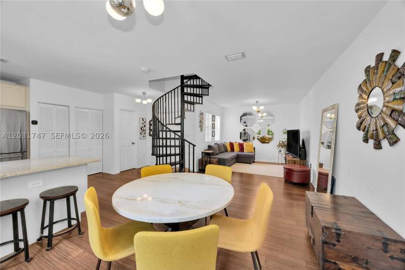 2 bedroom Condominium at 2850 Coconut Ave 15, Marbella Villas Condo, Miami — photo 2