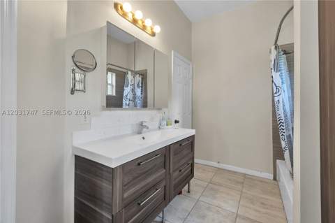 2850 Coconut Ave 15, Miami FL - photo 23 of 32