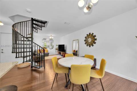2850 Coconut Ave 15, Miami FL - photo 7 of 32
