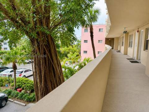 4011 N Meridian Ave 35, Miami Beach FL - photo 10 of 12