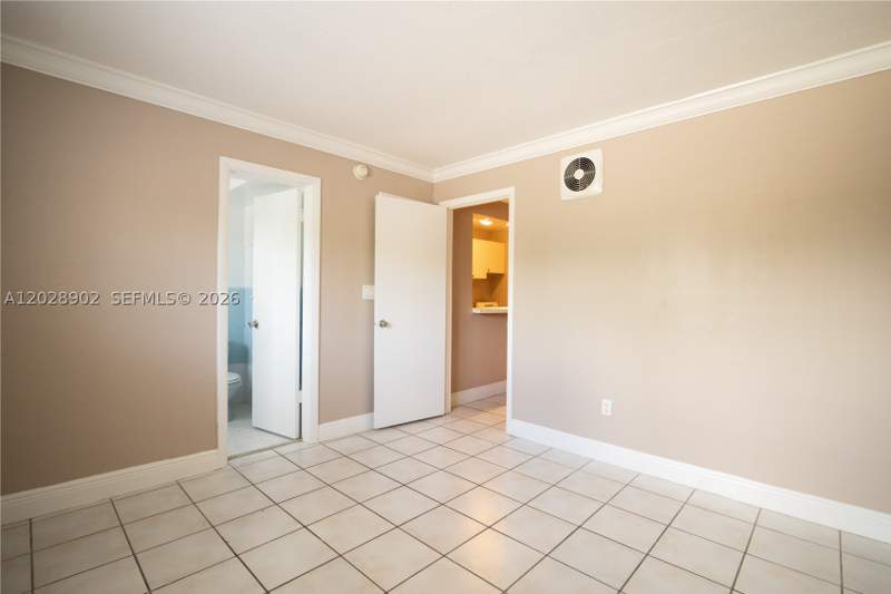 1 bedroom Condominium at 1014 Salzedo St 101, Salzedo In The Gables Con, Coral Gables — photo 2