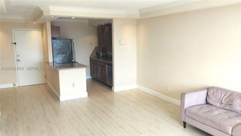 2020 NE 135th St 506, North Miami FL - photo 18 of 30