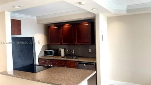 2020 NE 135th St 506, North Miami FL - photo 22 of 30