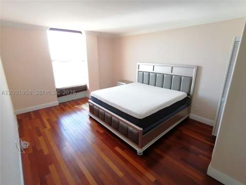 2020 NE 135th St 506, North Miami FL - photo 7 of 30