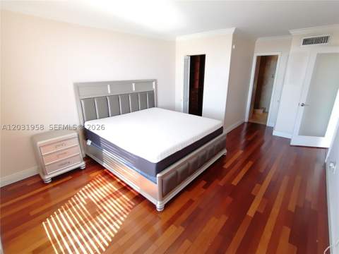 2020 NE 135th St 506, North Miami FL - photo 8 of 30