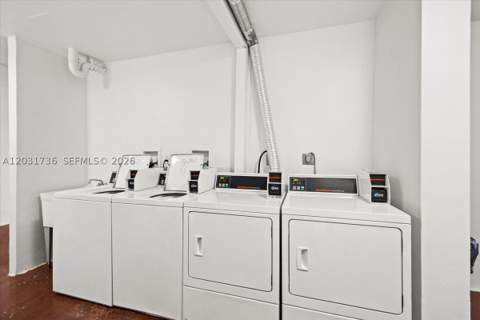 3101 N Country Club Dr 209, Aventura FL - photo 17 of 33