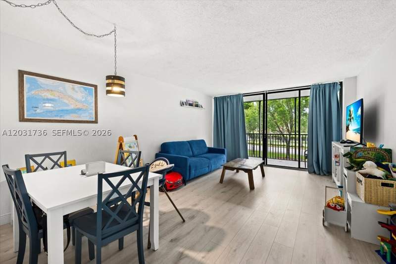 1 bedroom Condominium at 3101 N Country Club Dr 209, Second Addition Biscayne, Aventura — photo 5
