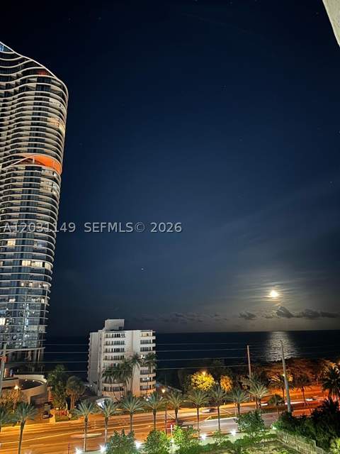 100 Bayview Dr 912, Sunny Isles Beach FL - photo 13 of 24