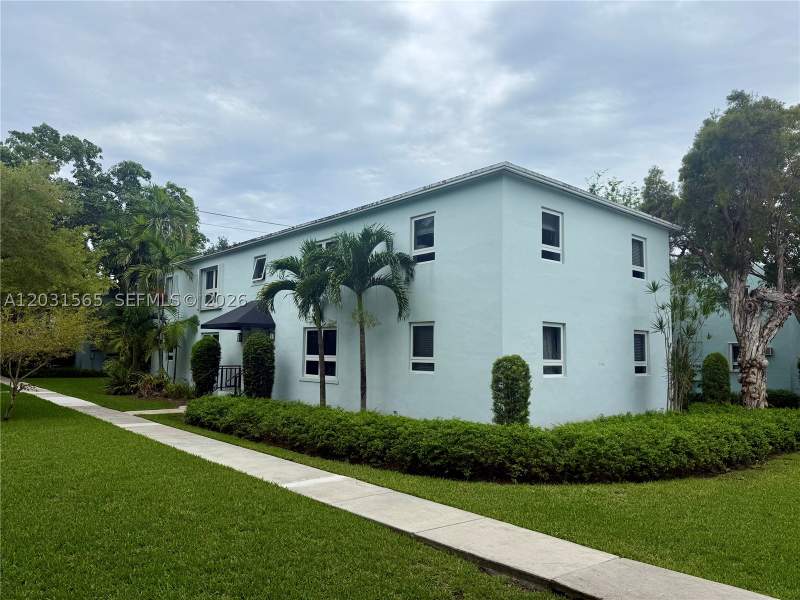 2 bedroom Condominium at 7715 SW 57th Ave 3, High Pines Condo, Miami — photo 2