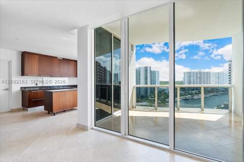 15901 Collins Ave 904, Sunny Isles Beach FL - photo 15 of 47