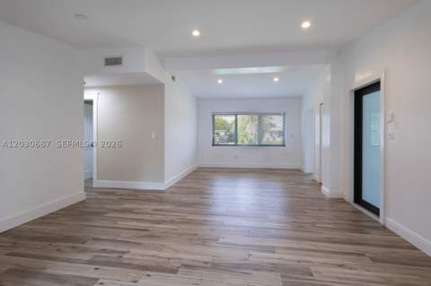 11431 SW 40th Ter, Miami FL - photo 9 of 26