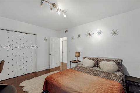 1150 Euclid Ave 101, Miami Beach FL - photo 9 of 23